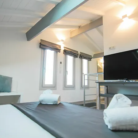 La Maison Du Port Apartment *